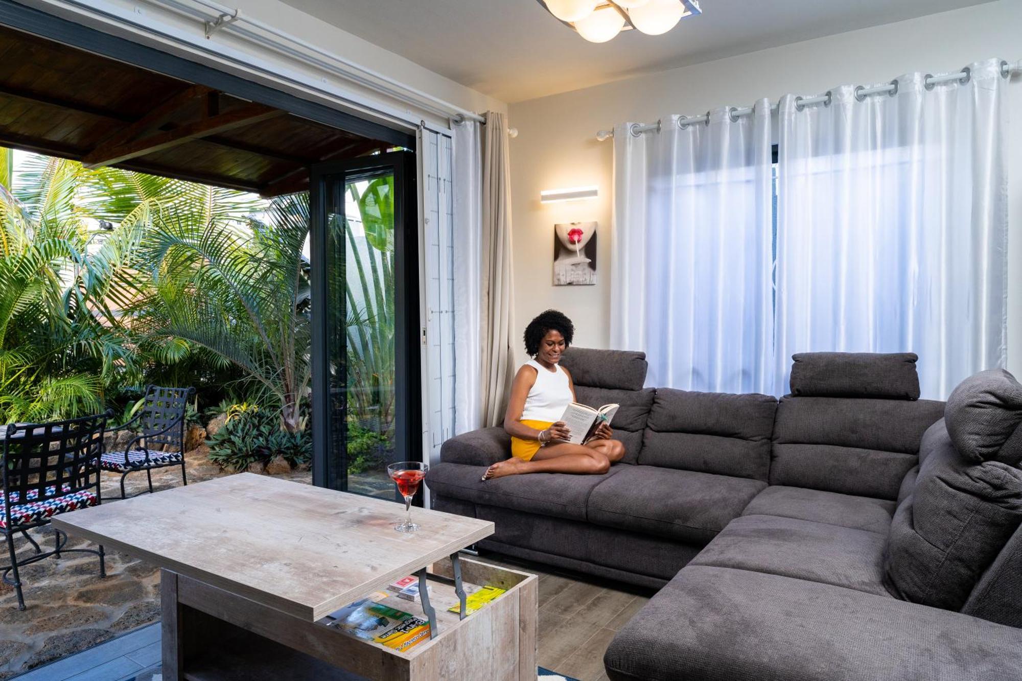 Preety Blue Residence Villa 1 Grand Baie Exterior foto